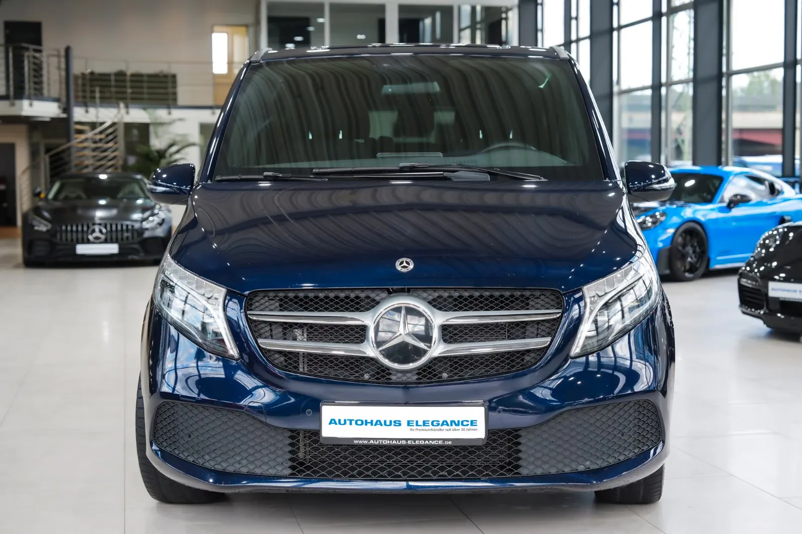 2022 Mercedes-Benz V 300 d Edition, Long, 4/30