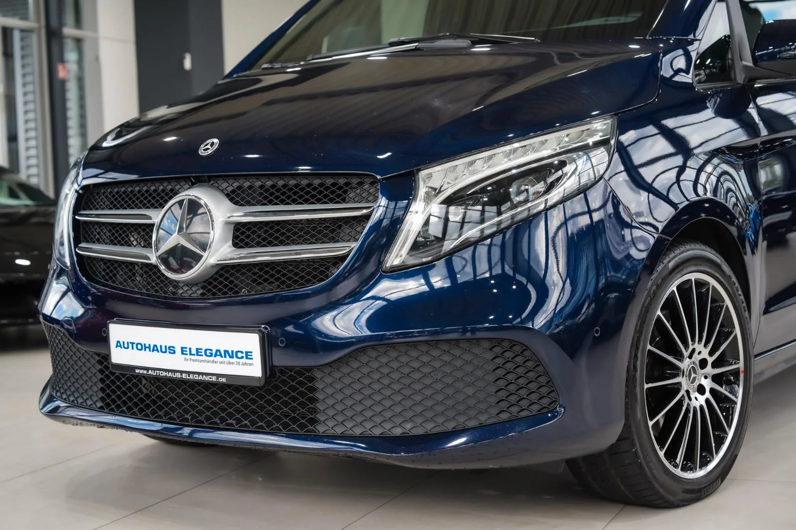 2022 Mercedes-Benz V 300 d Edition, Long, 9/30