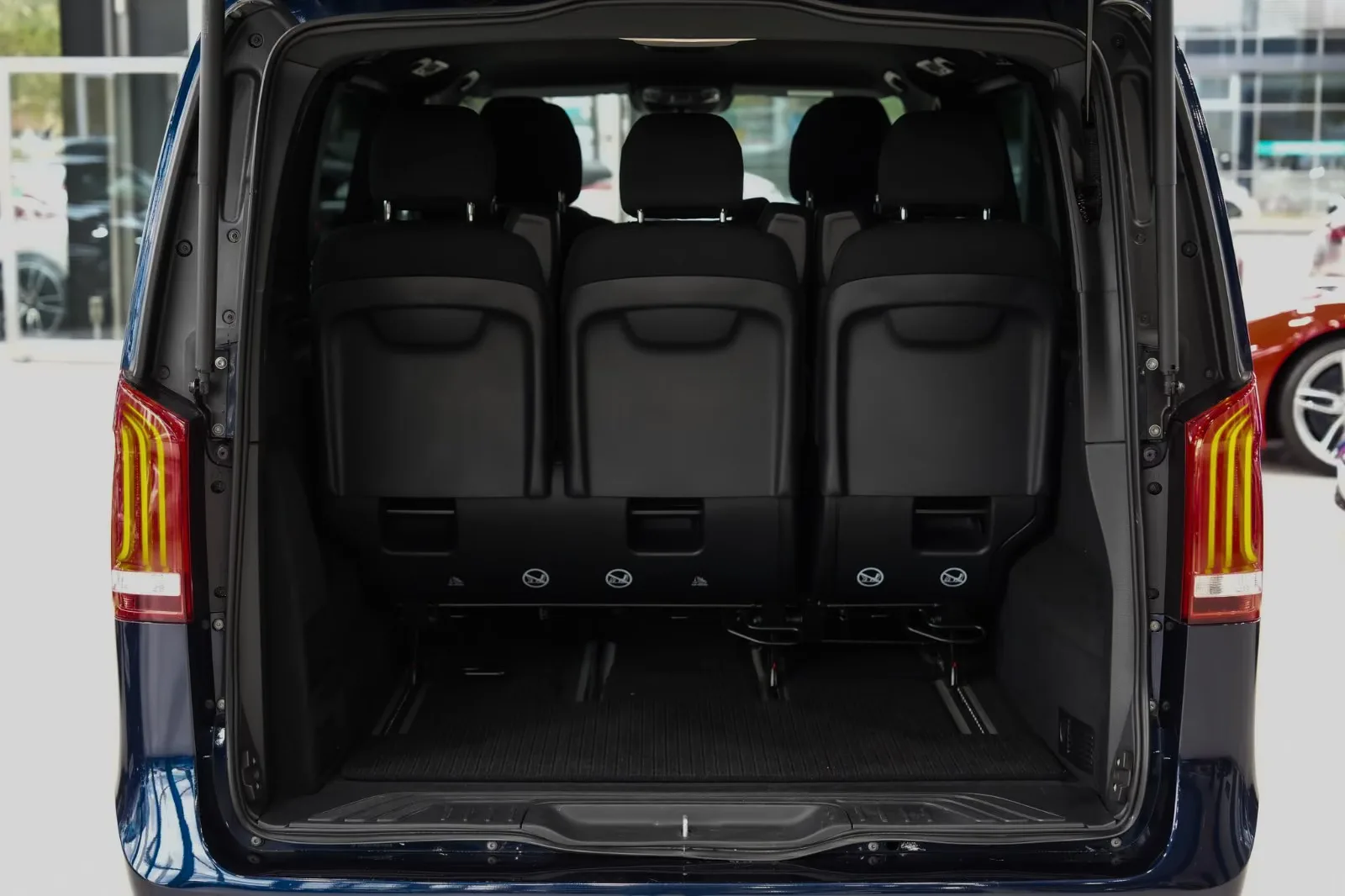 2022 Mercedes-Benz V 300 d Edition, Long, 12/30