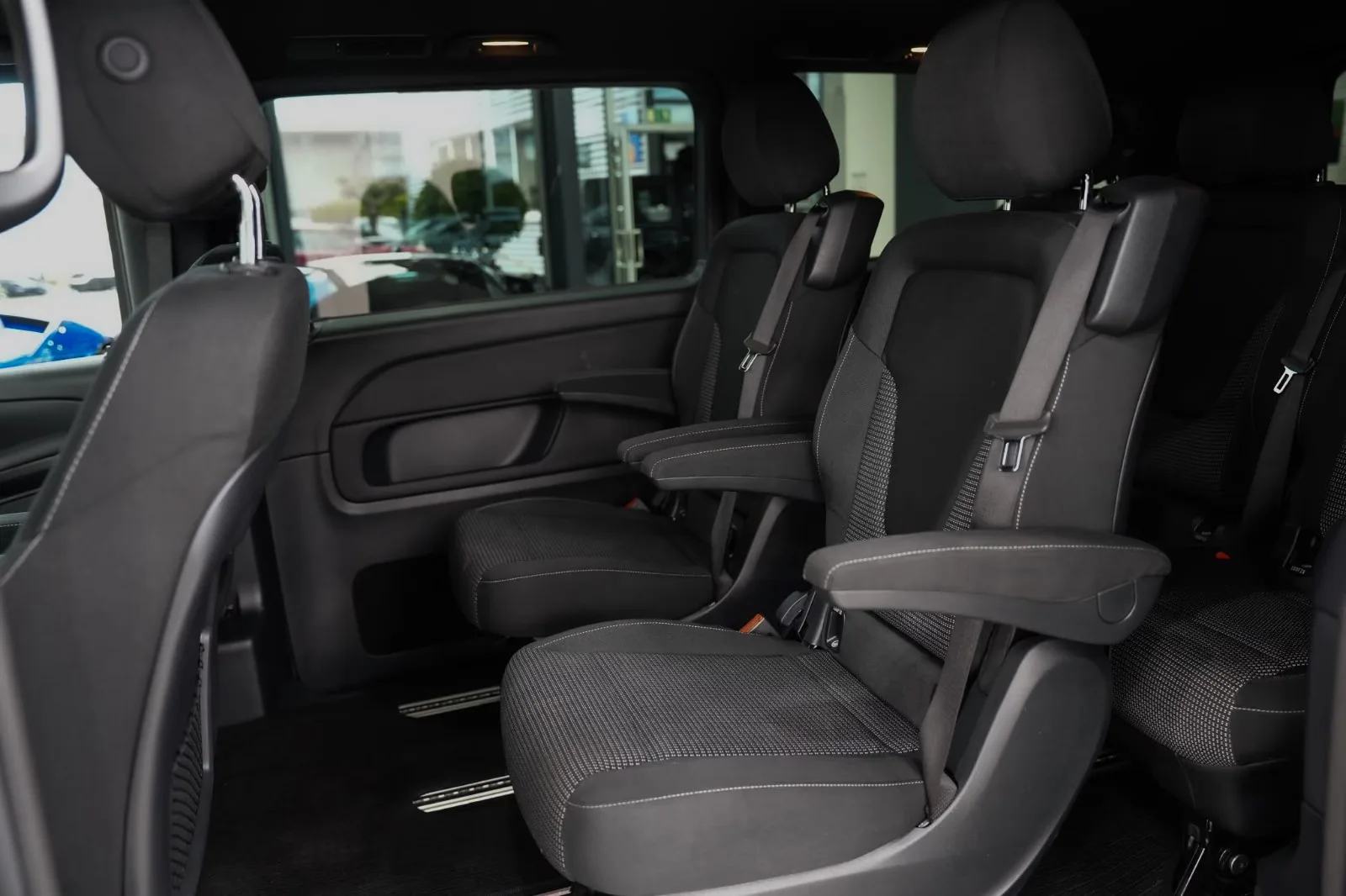 2022 Mercedes-Benz V 300 d Edition, Long, 15/30
