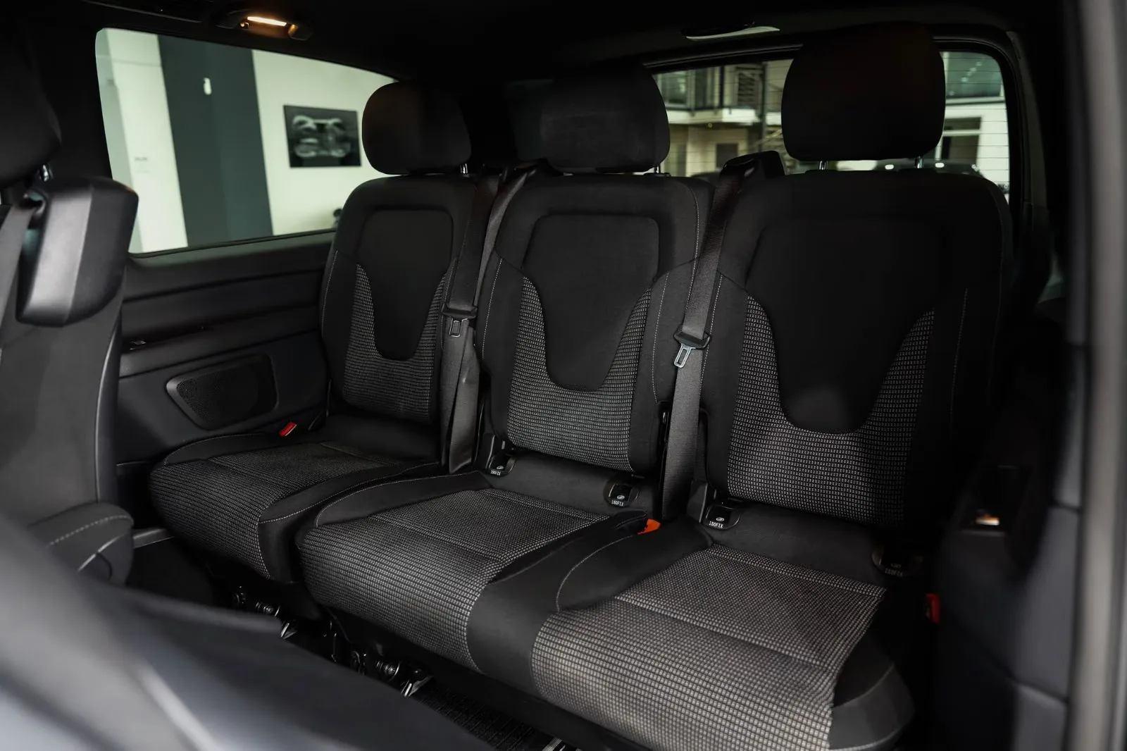 2022 Mercedes-Benz V 300 d Edition, Long, 16/30