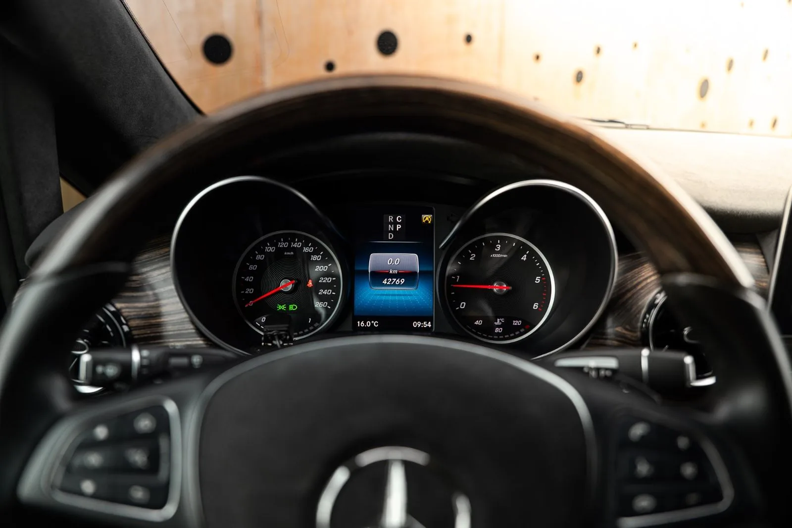 2022 Mercedes-Benz V 300 d Rovelver VIP, 4/30