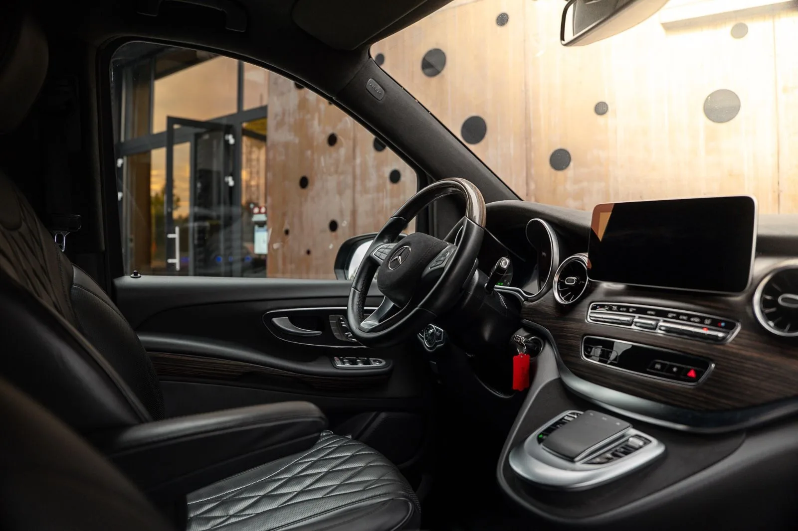 2022 Mercedes-Benz V 300 d Rovelver VIP, 15/30