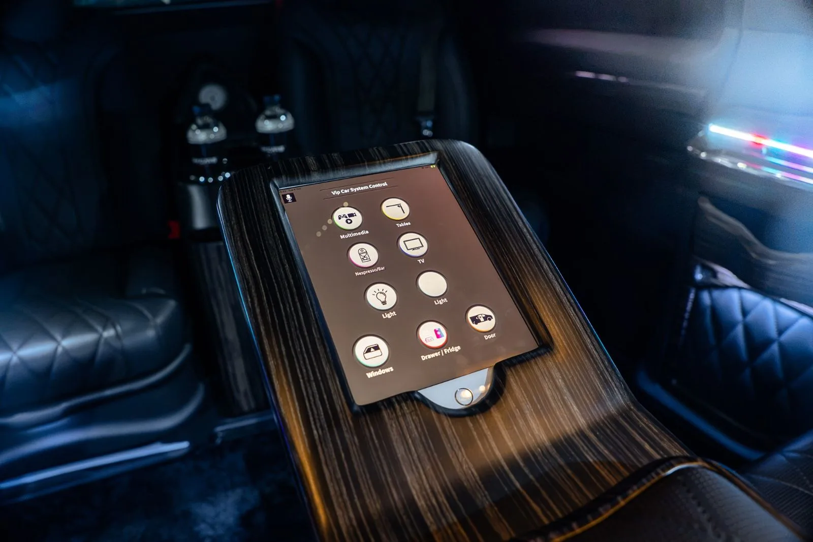 2022 Mercedes-Benz V 300 d Rovelver VIP, 29/30