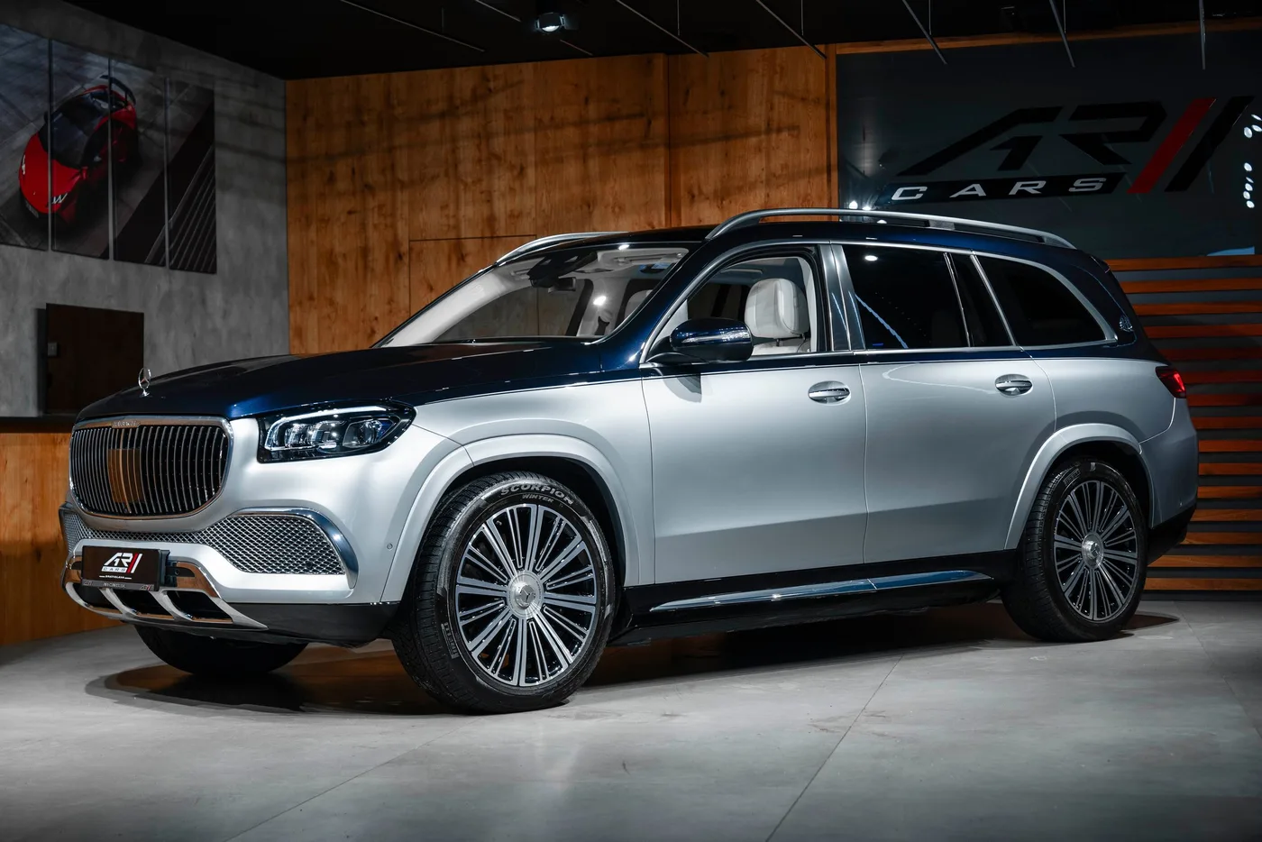 2022 Mercedes-Maybach GLS 600 4MATIC offered by a specialist dealer in Bratislava, Slovakia, photo 2 of 15