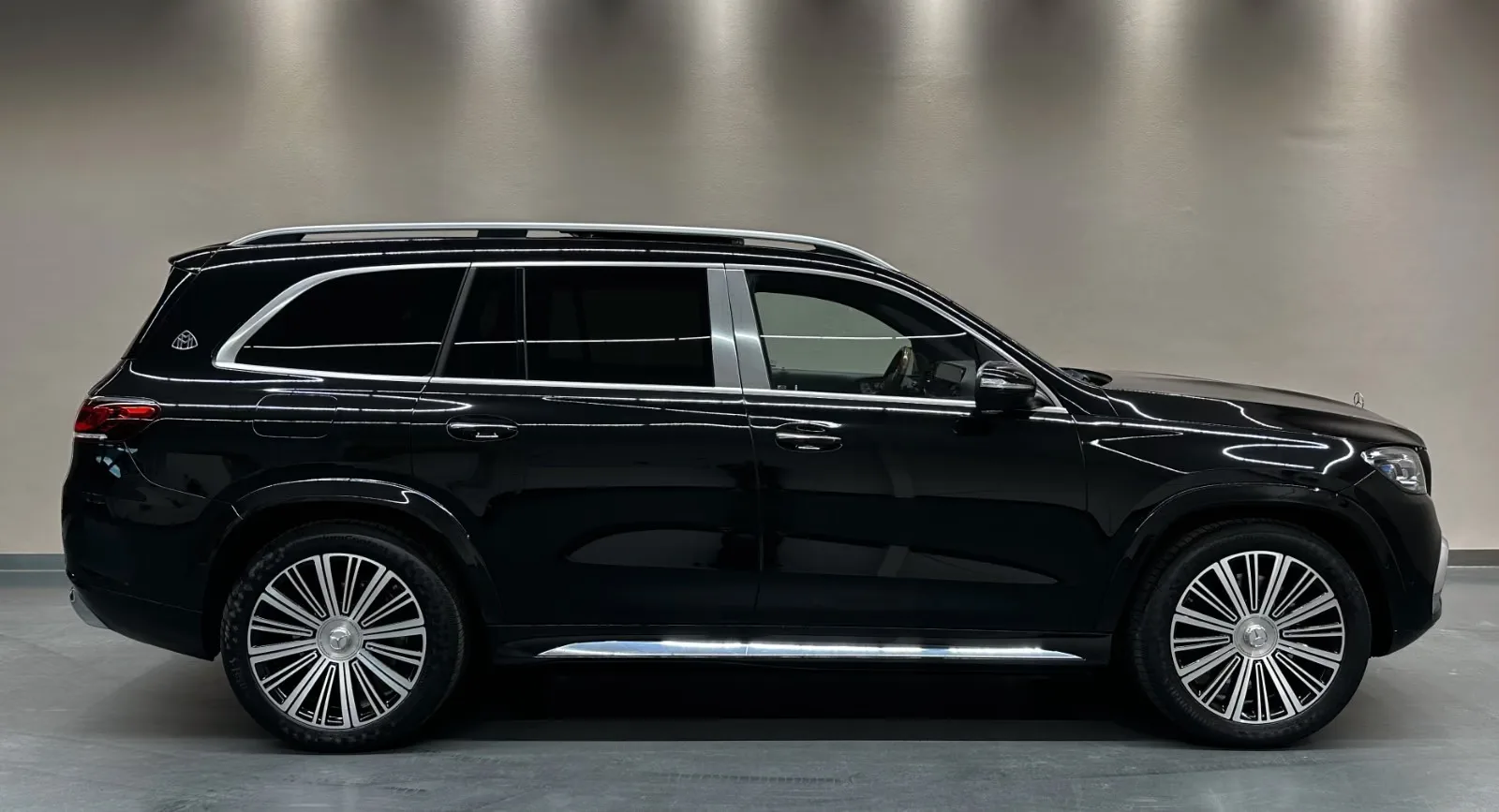 2022 Mercedes-Maybach GLS 600, 8/30