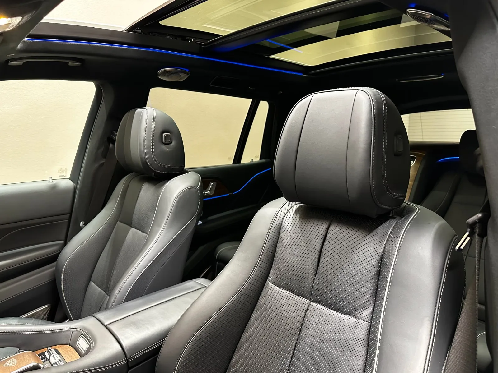 2022 Mercedes-Maybach GLS 600, 11/30