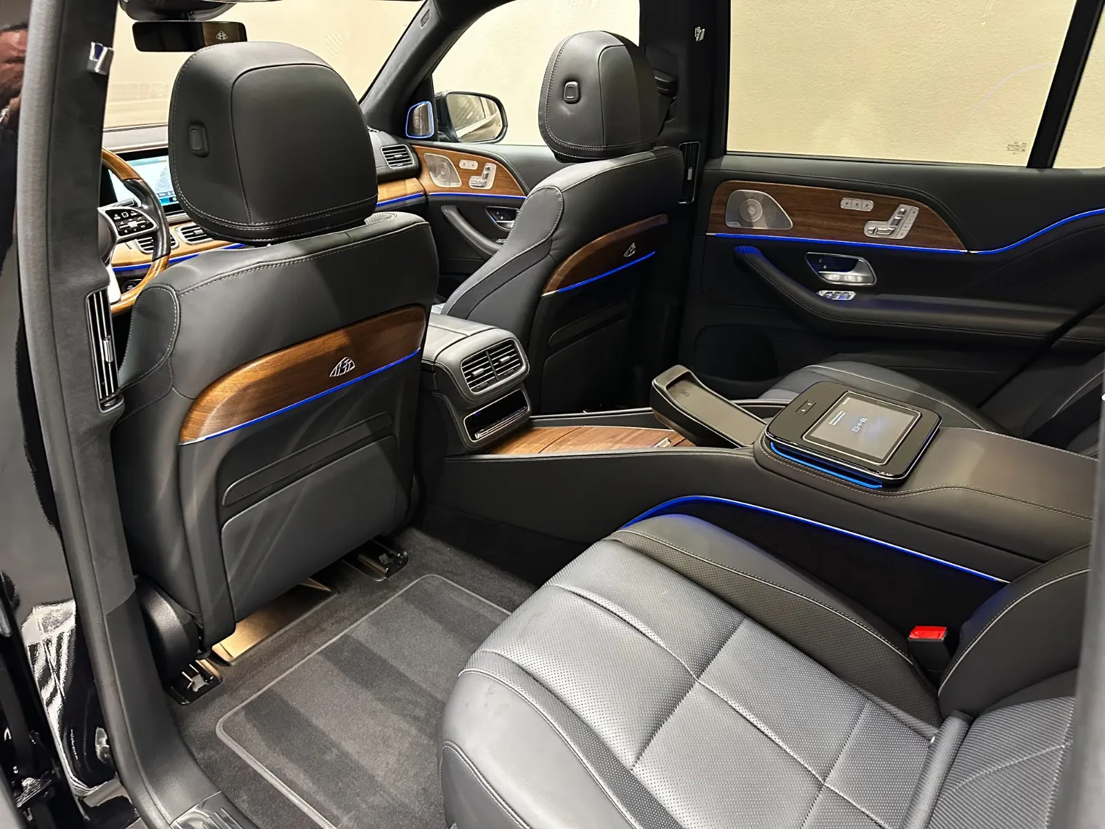 2022 Mercedes-Maybach GLS 600, 14/30