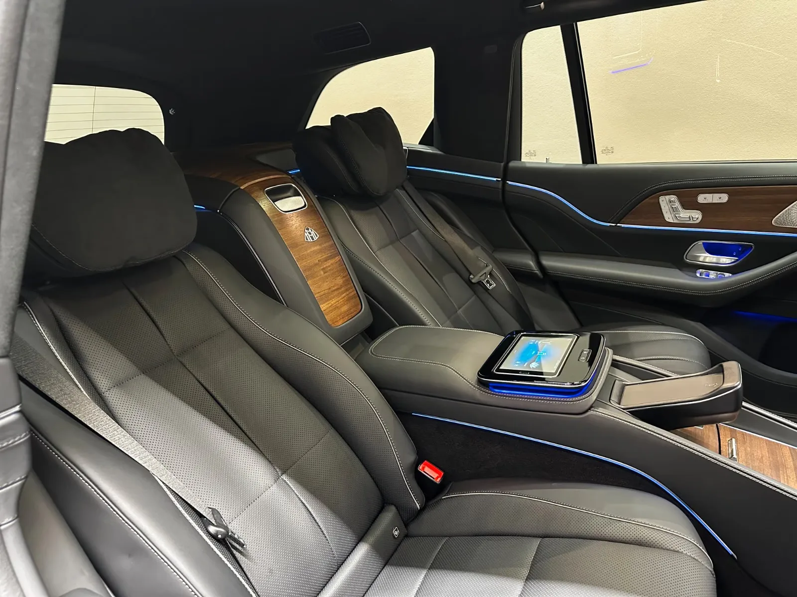 2022 Mercedes-Maybach GLS 600, 24/30