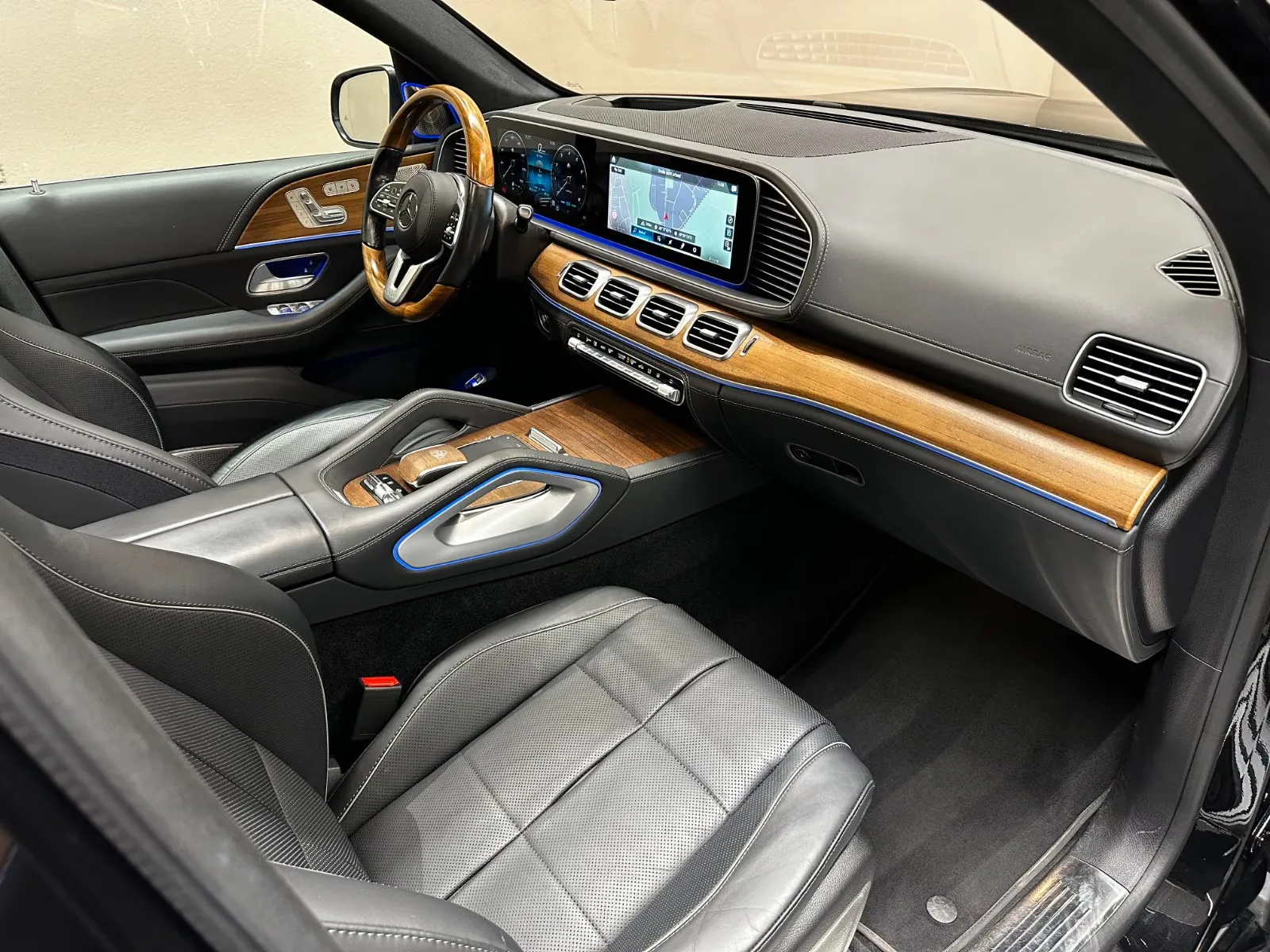 2022 Mercedes-Maybach GLS 600, 27/30