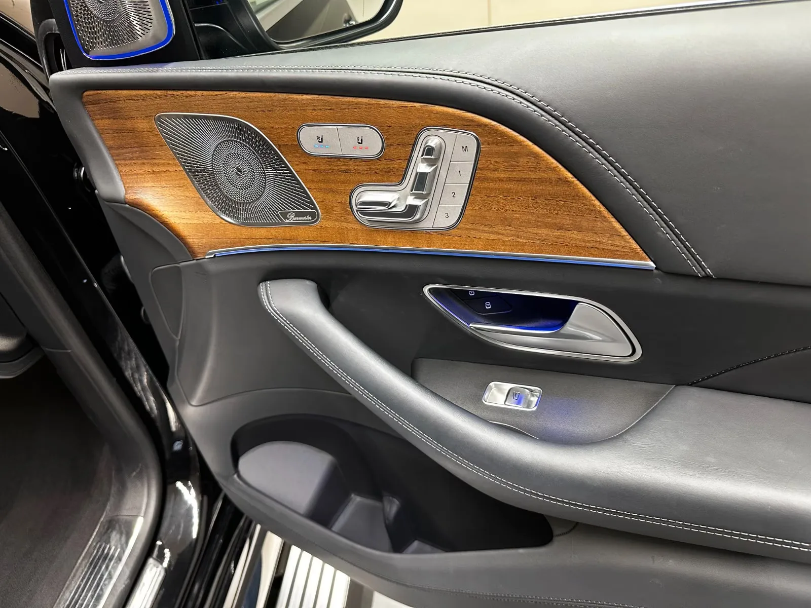 2022 Mercedes-Maybach GLS 600, 30/30