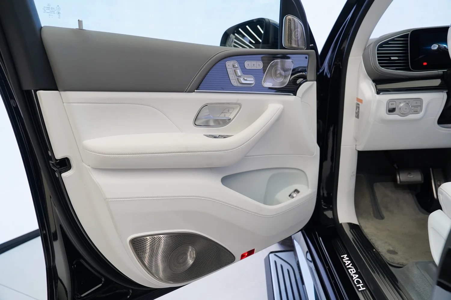 2022 Mercedes-Maybach GLS 600, 3/16
