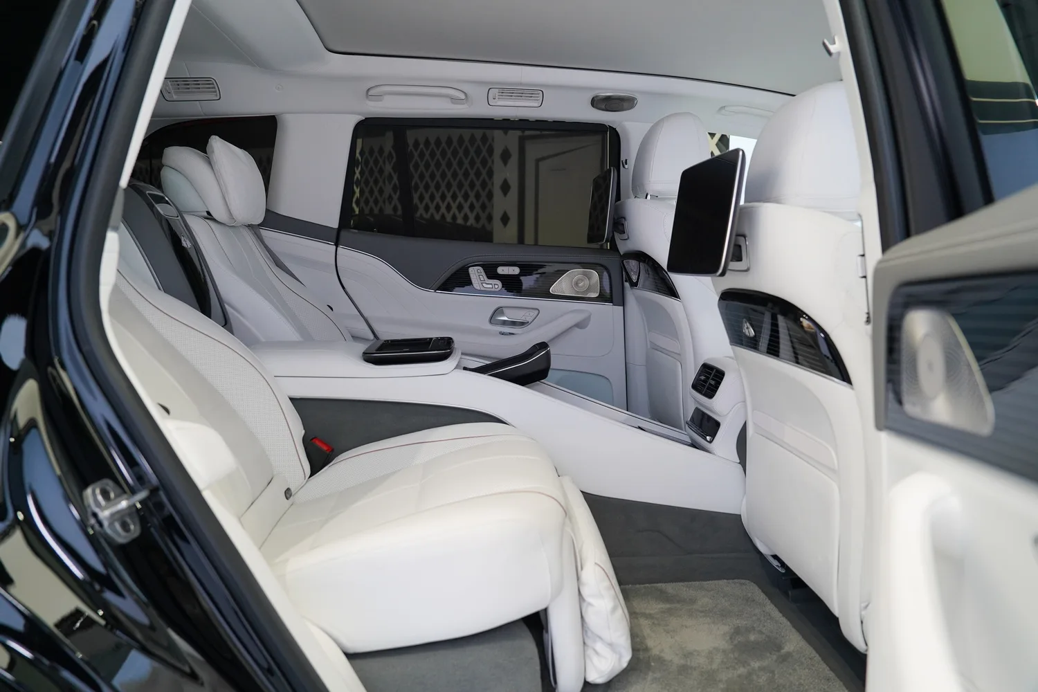 2022 Mercedes-Maybach GLS 600, 10/16