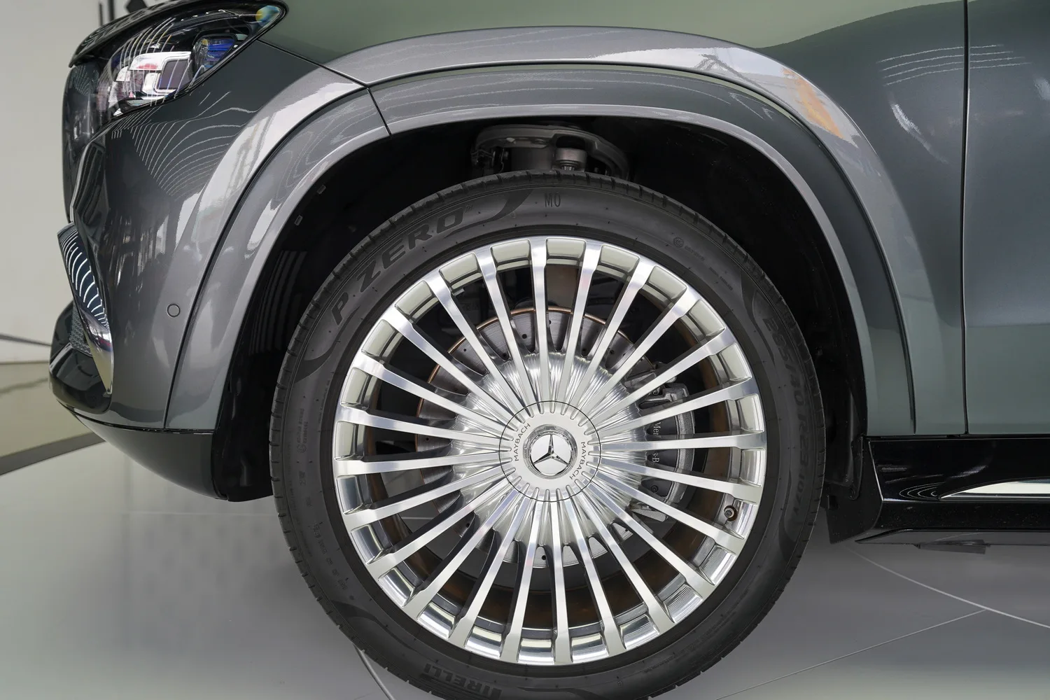2022 Mercedes-Maybach GLS 600, 19/19