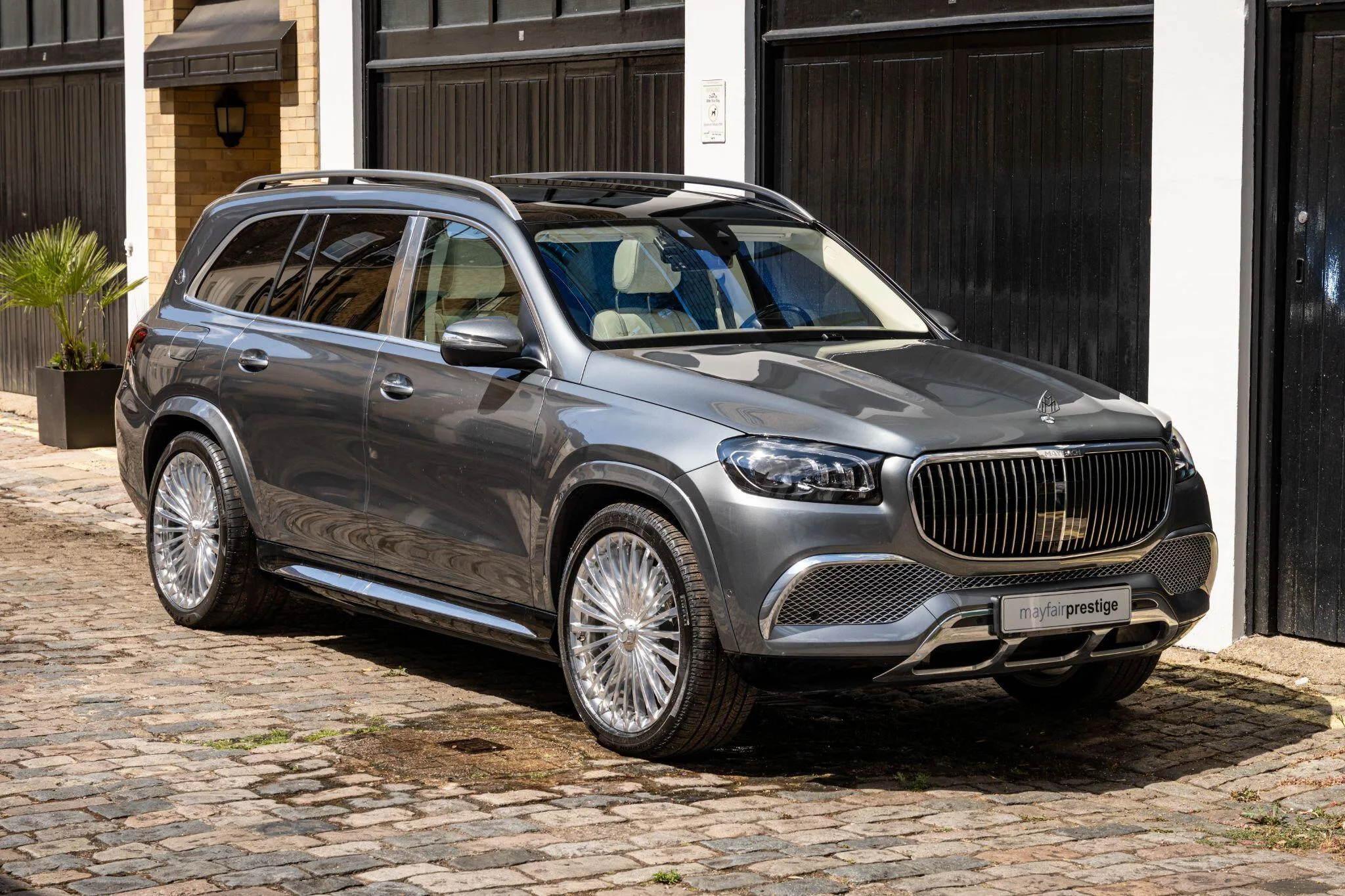 2022 Mercedes-Maybach GLS 600 angeboten von einem Fachhändler in London, Vereinigtes Königreich, Hauptfoto