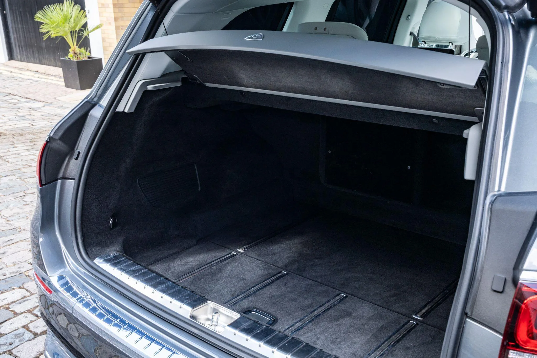2022 Mercedes-Maybach GLS 600, 28/30