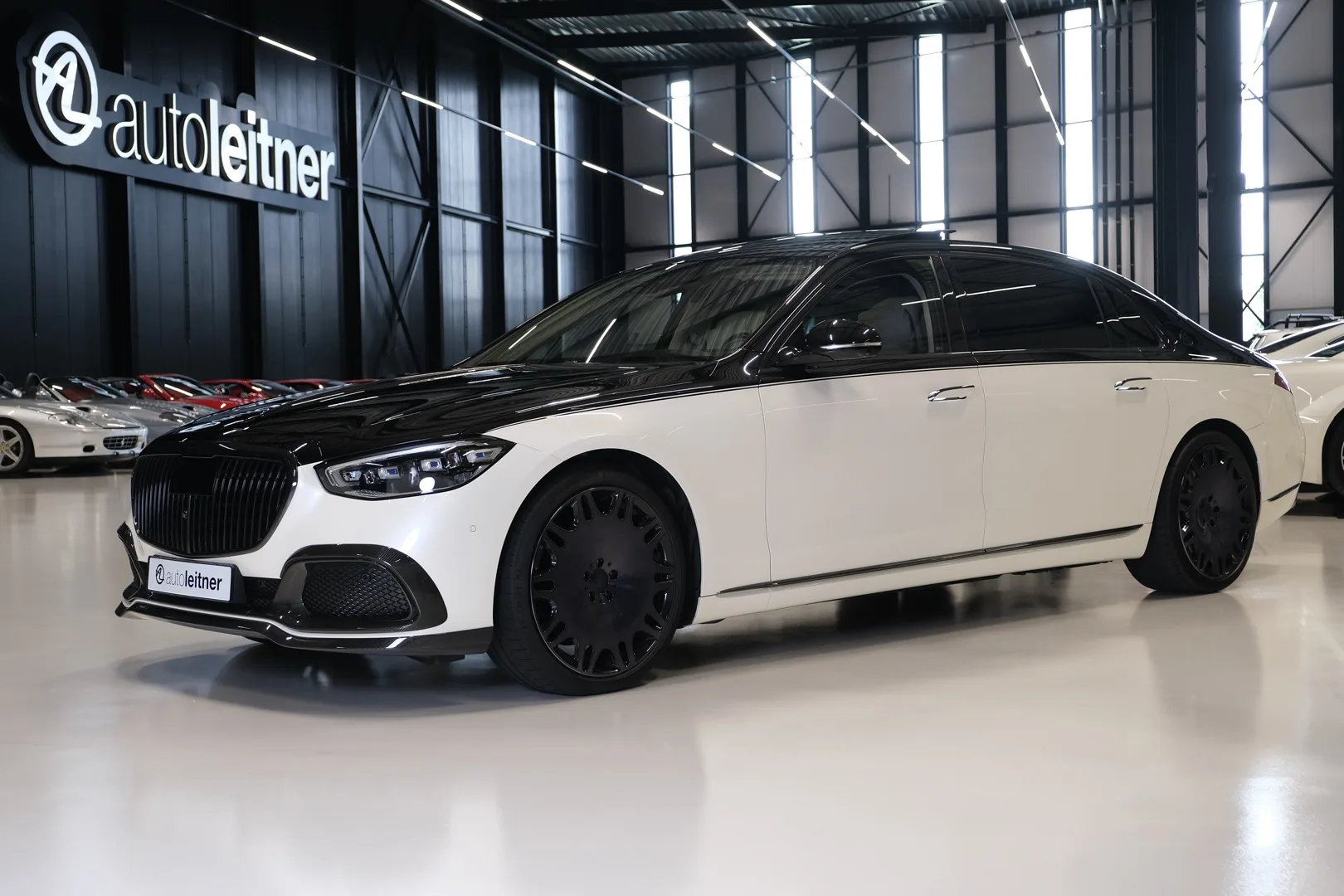 2022 Mercedes-Maybach S 580 angeboten von einem Oldtimerhändler in Alkmaar, Niederlande, Hauptfoto