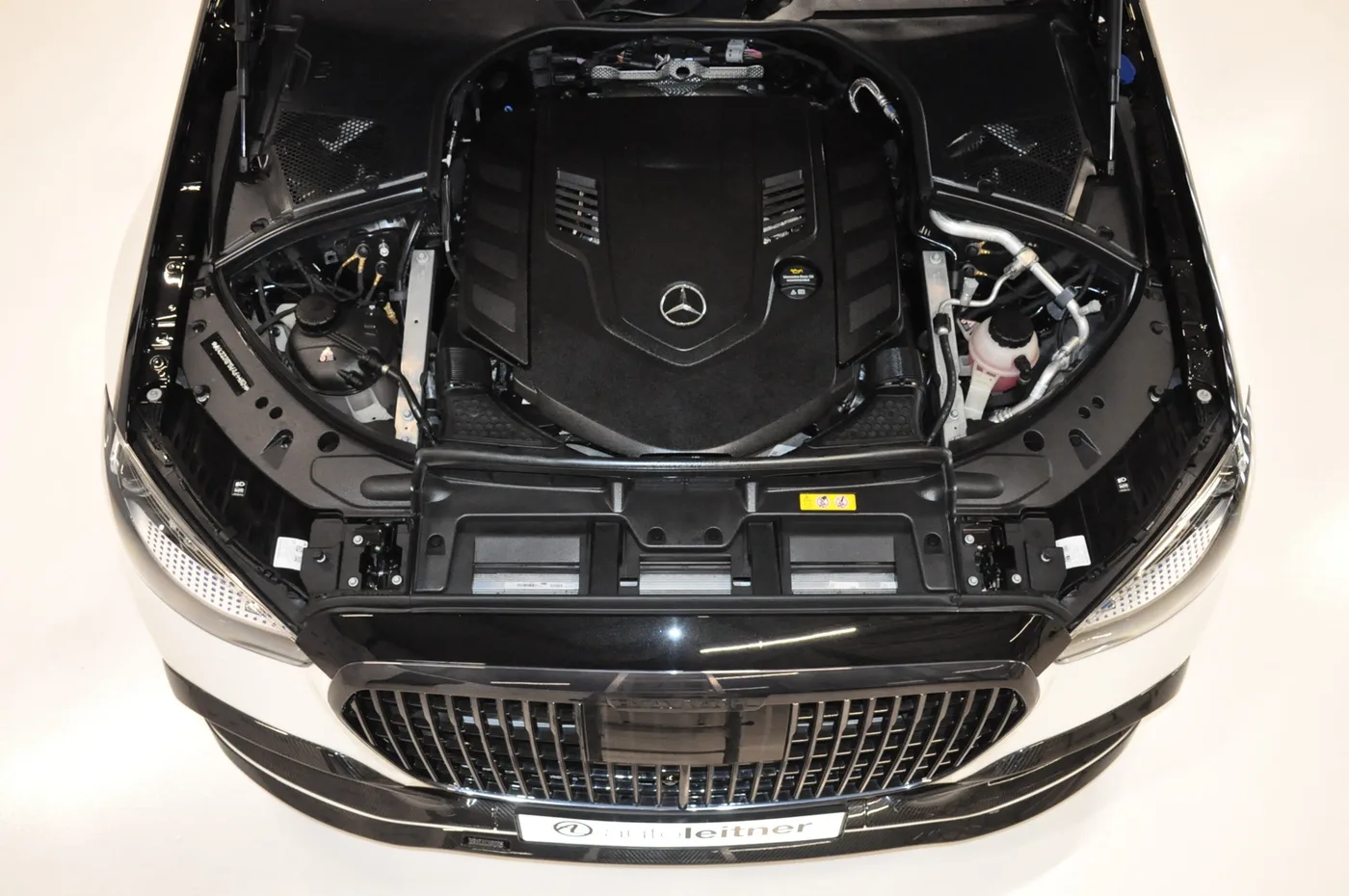 2022 Mercedes-Maybach S 580 offered by a collector car dealer in Alkmaar, Netherlands, photo 6 of 15