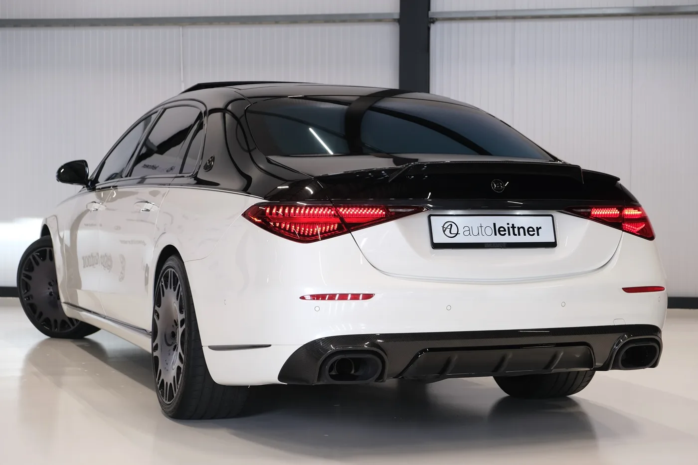 2022 Mercedes-Maybach S 580 offered by a collector car dealer in Alkmaar, Netherlands, photo 7 of 15
