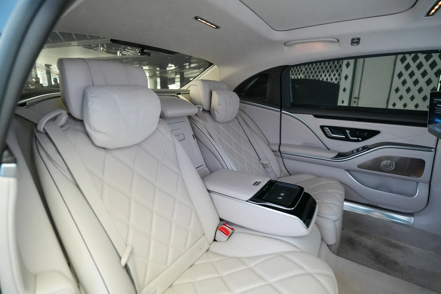 2022 Mercedes-Maybach S 580, 14/19
