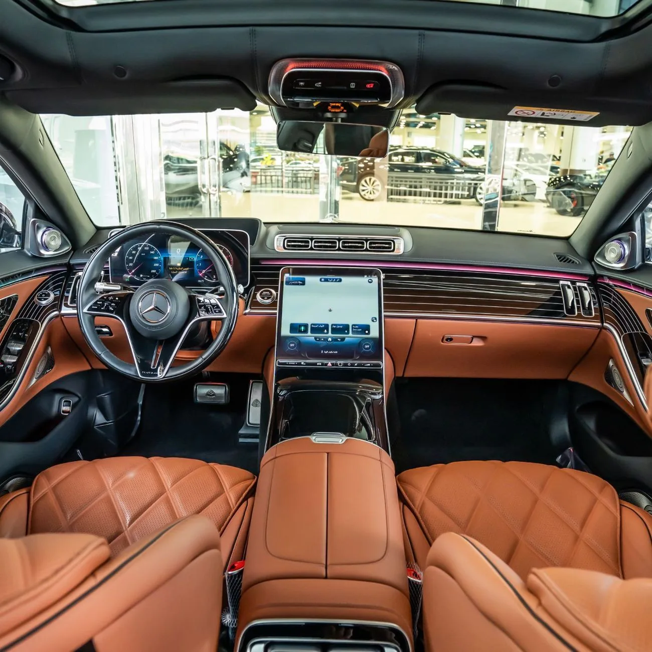 2022 Mercedes-Maybach S 680 offered by a specialist dealer in Dubai, United Arab Emirates, photo 14 of 20