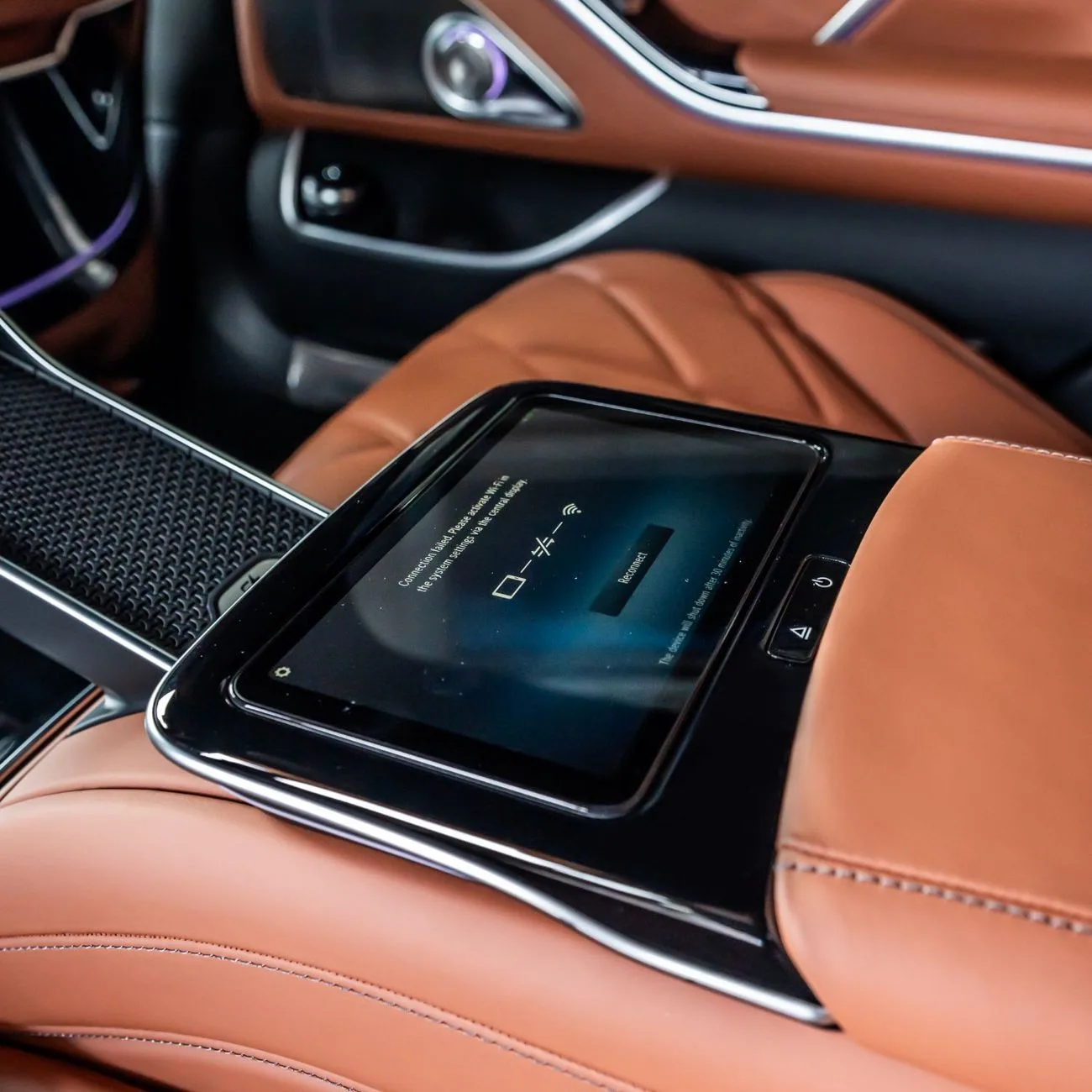 2022 Mercedes-Maybach S 680 offered by a specialist dealer in Dubai, United Arab Emirates, photo 18 of 20