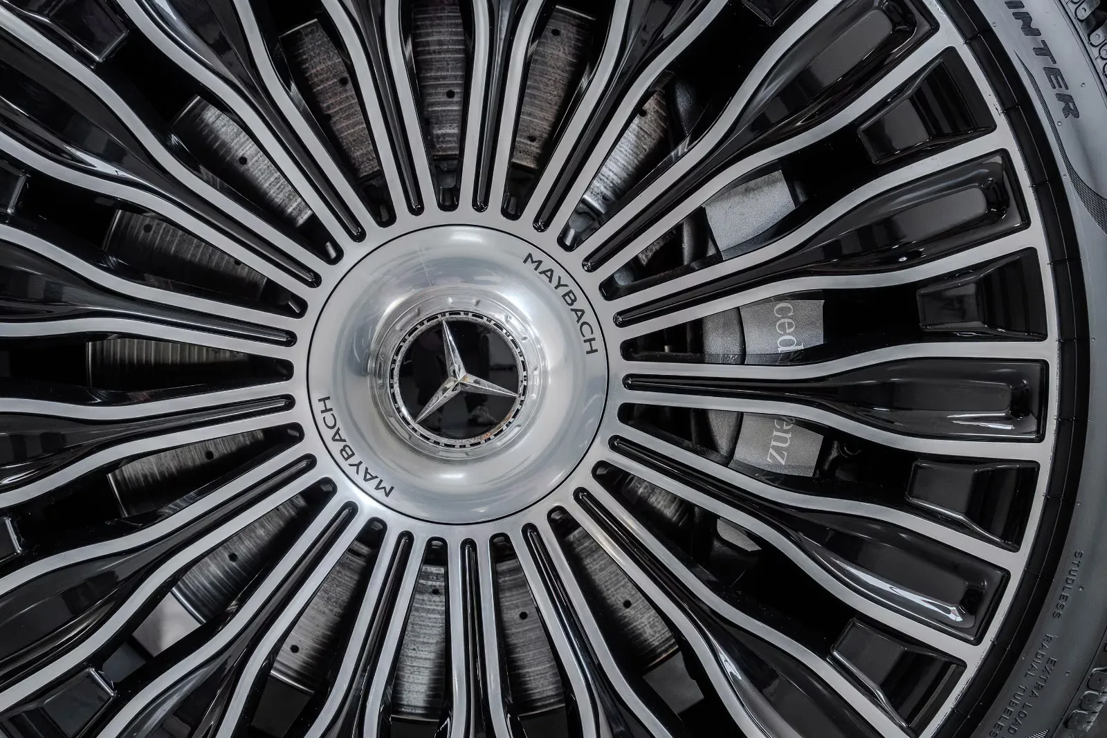 2022 Mercedes-Maybach S 680, 8/30