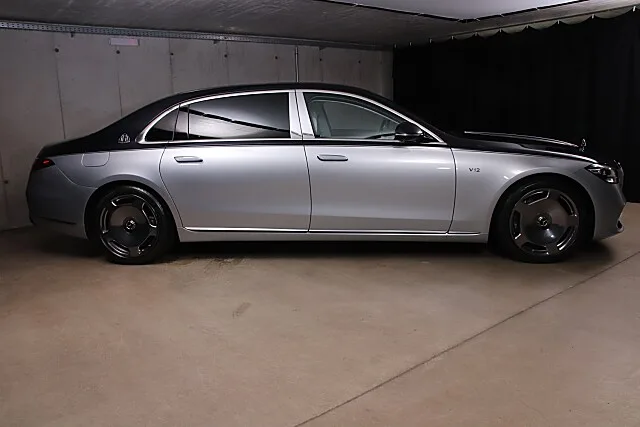 2022 Mercedes-Maybach S 680 Edition 100, 4/30
