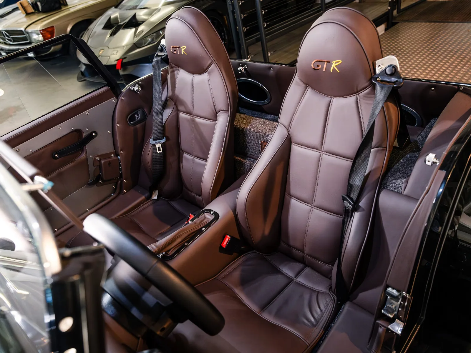 2022 Morgan Plus 8 GTR, 8/17