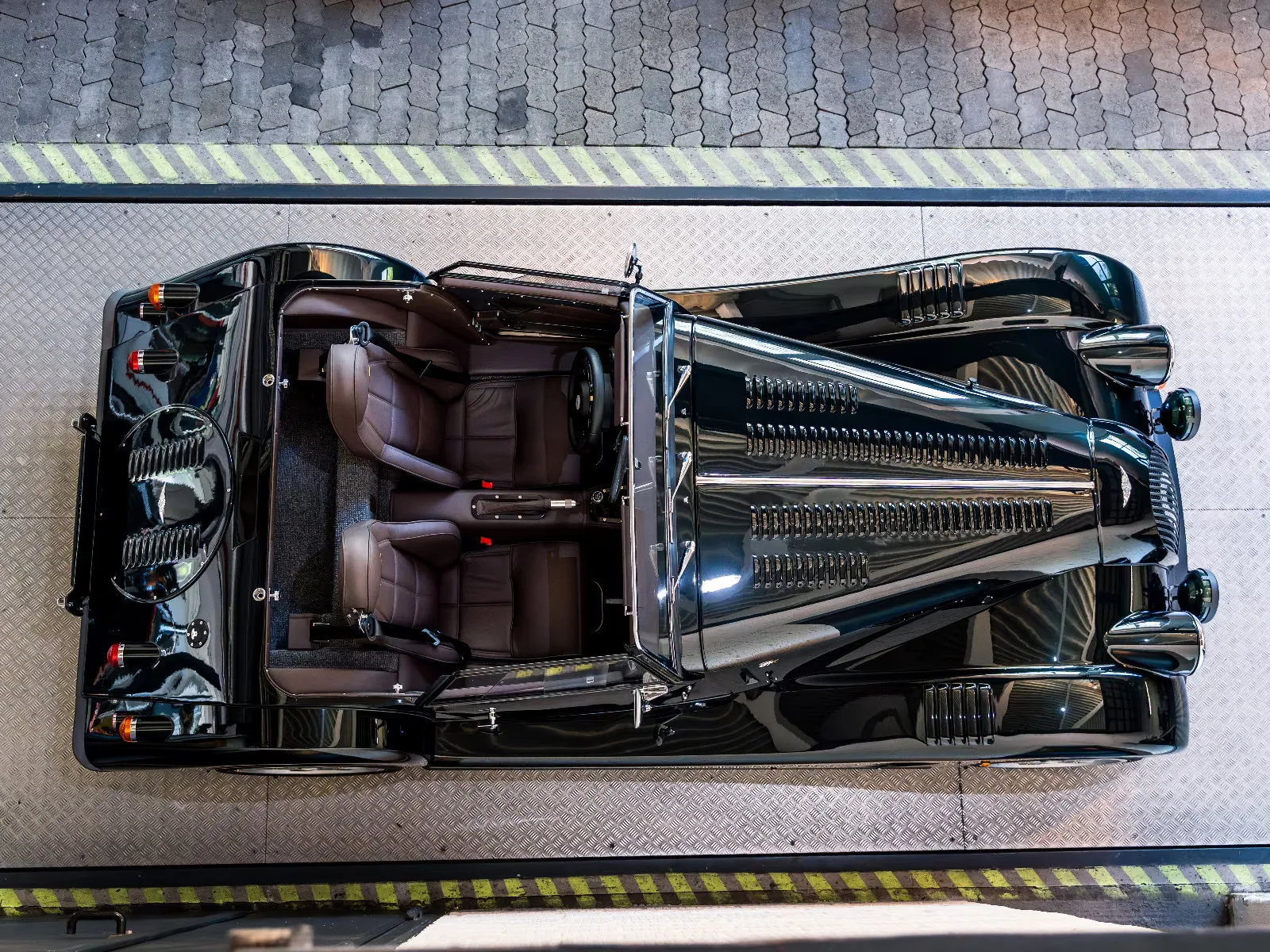 2022 Morgan Plus 8 GTR, 17/17