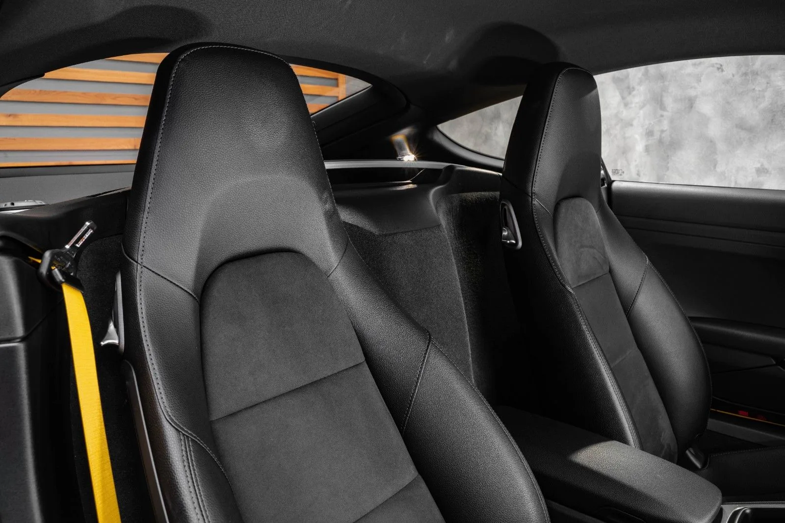 2022 Porsche 718 Cayman, 16/20