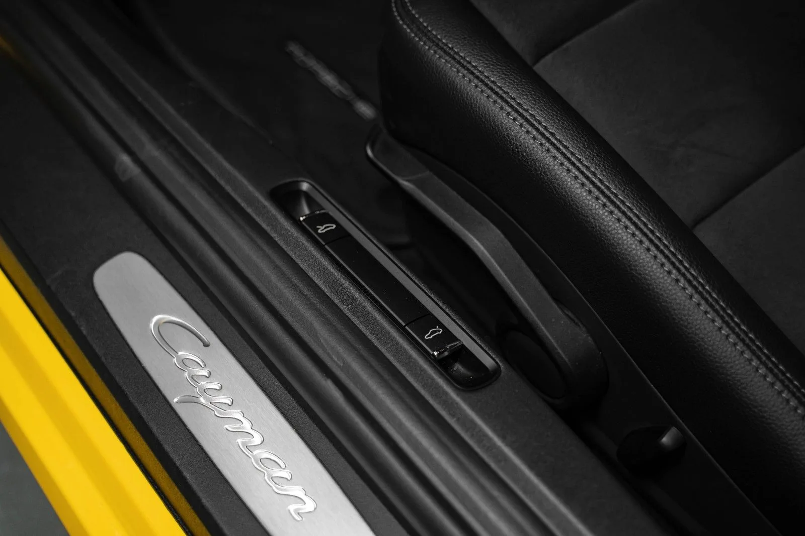 2022 Porsche 718 Cayman, 18/20