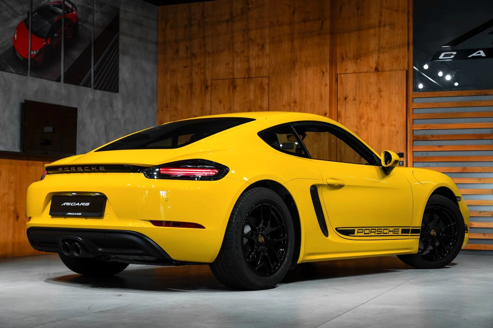 2022 Porsche 718 Cayman, 20/20