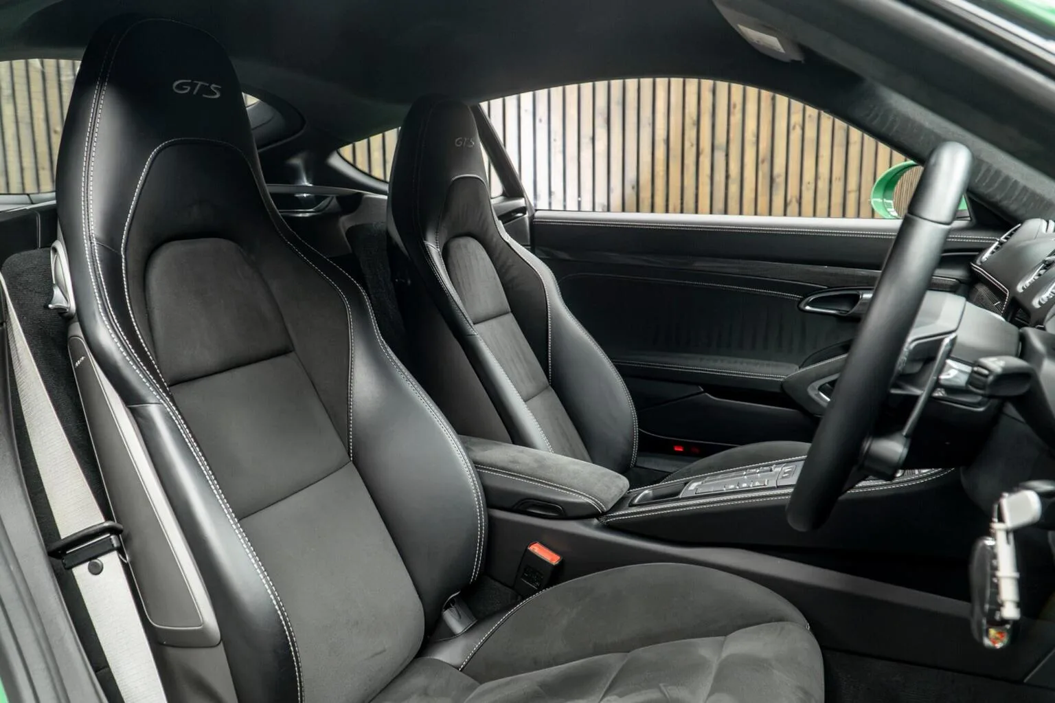 2022 Porsche 718 Cayman GTS 4.0, 2/30