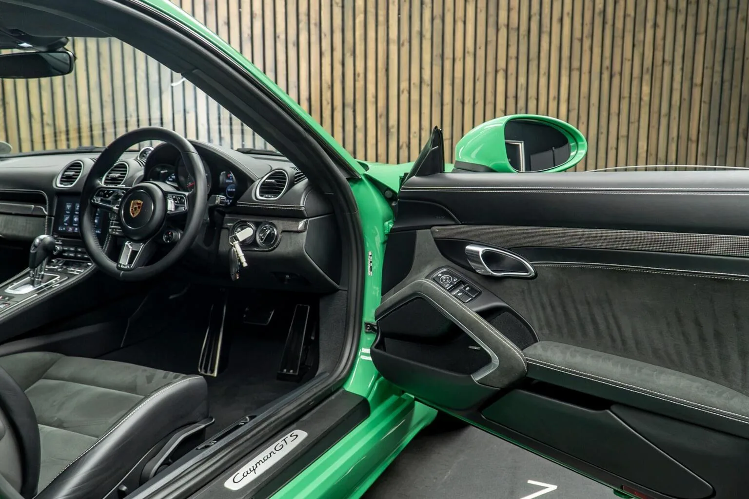 2022 Porsche 718 Cayman GTS 4.0, 29/30