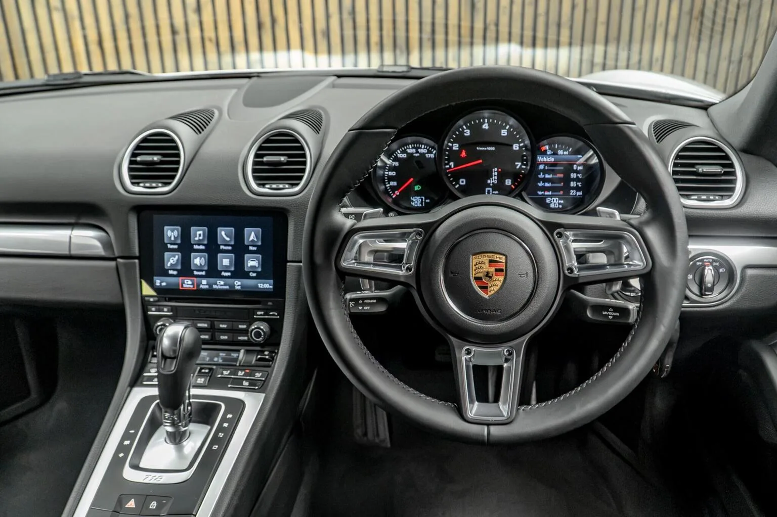 2022 Porsche 718 Cayman, 25/30