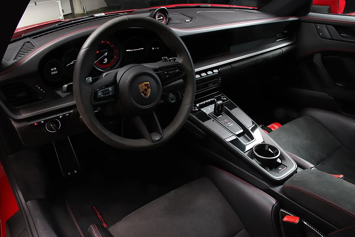 2022 Porsche 911 Carrera GTS offered by a specialist dealer in Unterweitersdorf, Austria, photo 14 of 15