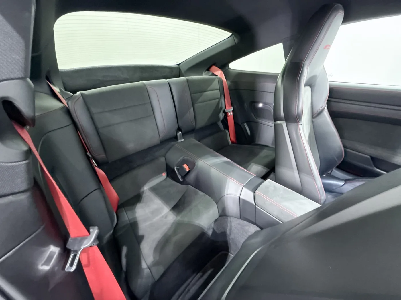 2022 Porsche 911 Carrera GTS angeboten von einem Supersportwagenhändler in Zibido San Giacomo, Italien, Foto 15 von 21