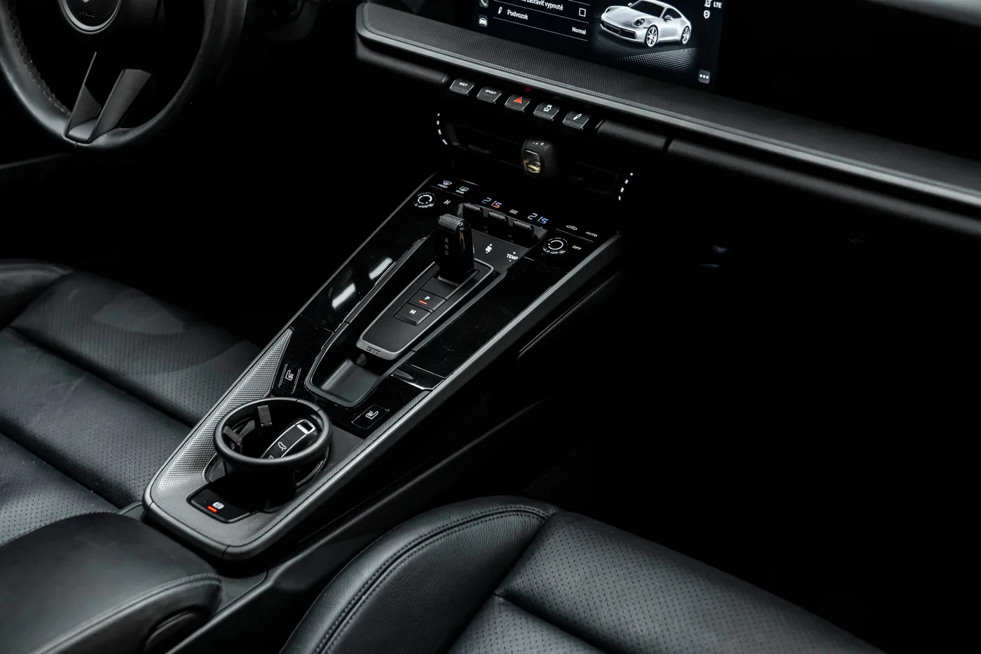 2022 Porsche 911 angeboten von einem Fachhändler in Bratislava, Slowakei, Foto 11 von 15