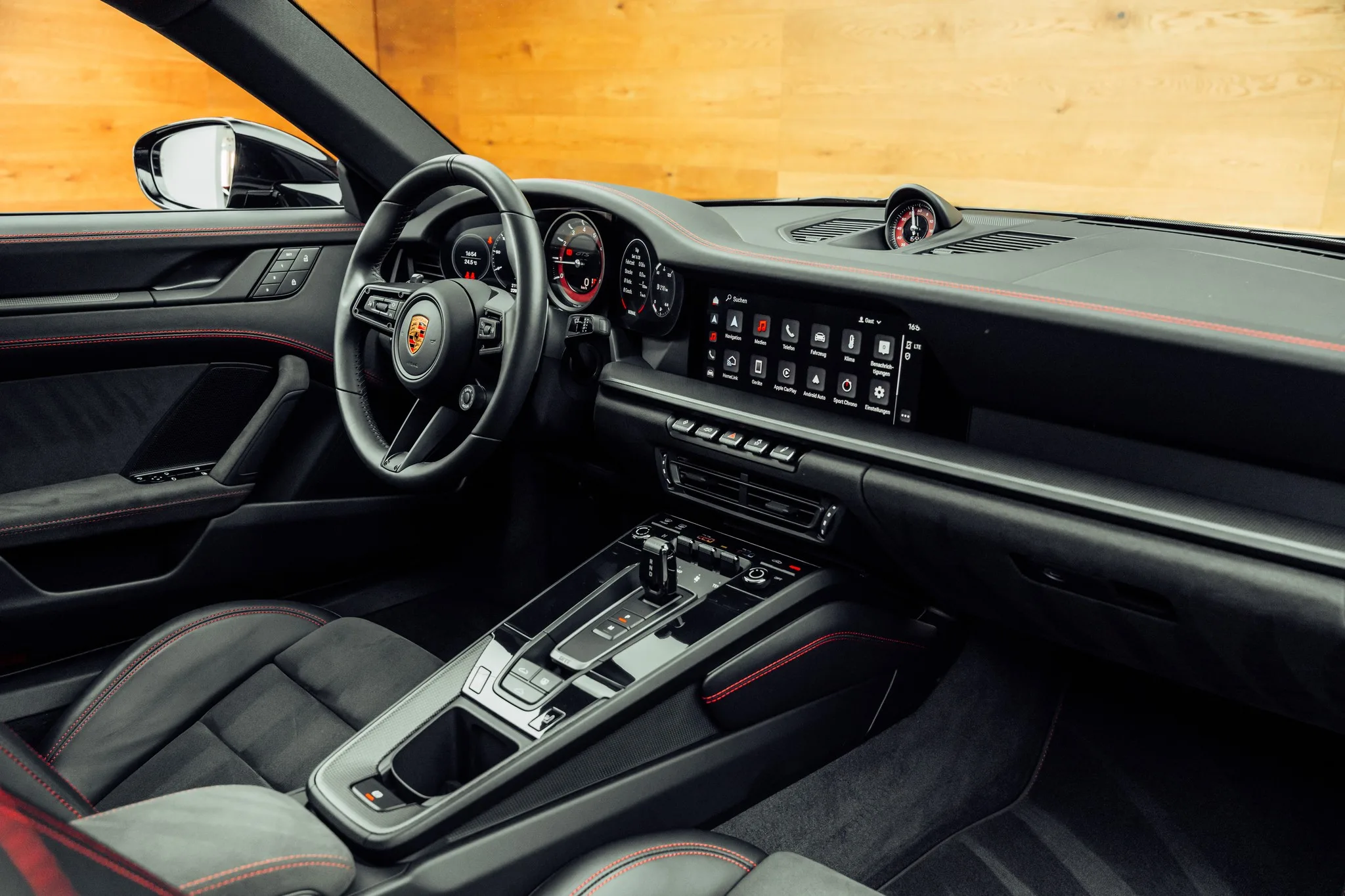 2022 Porsche 911 Carrera 4 GTS, 8/20