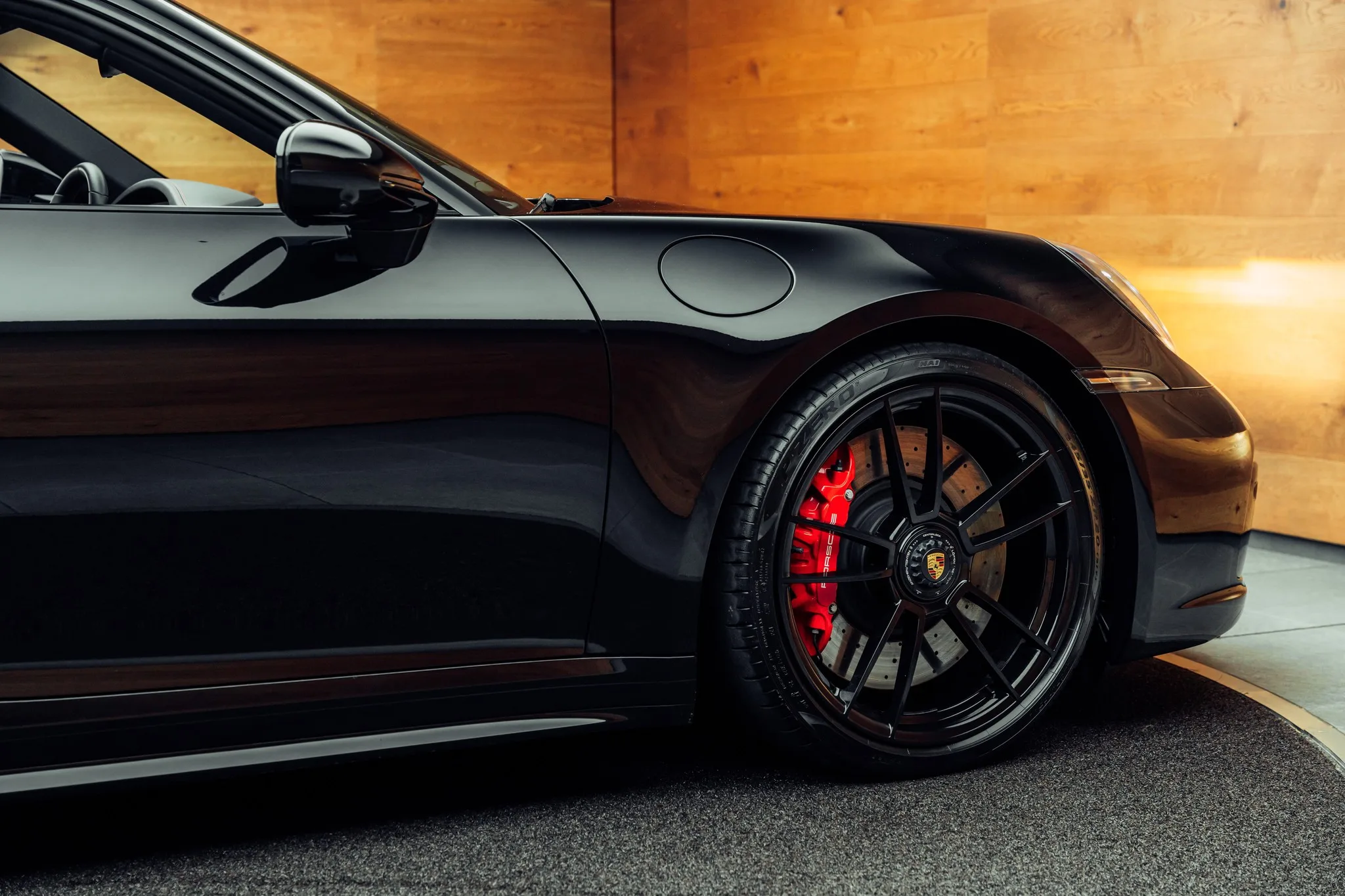 2022 Porsche 911 Carrera 4 GTS, 20/20
