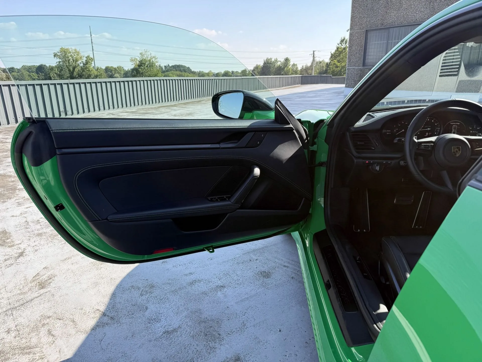 2022 Porsche 911 Carrera 4 GTS, 11/19