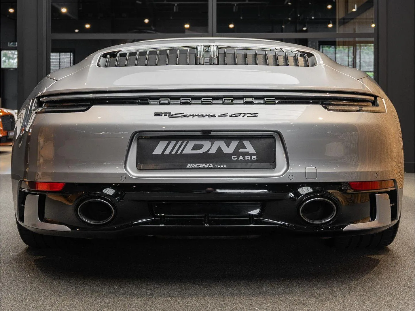 2022 Porsche 911 Carrera 4 GTS Cabriolet, 4/30