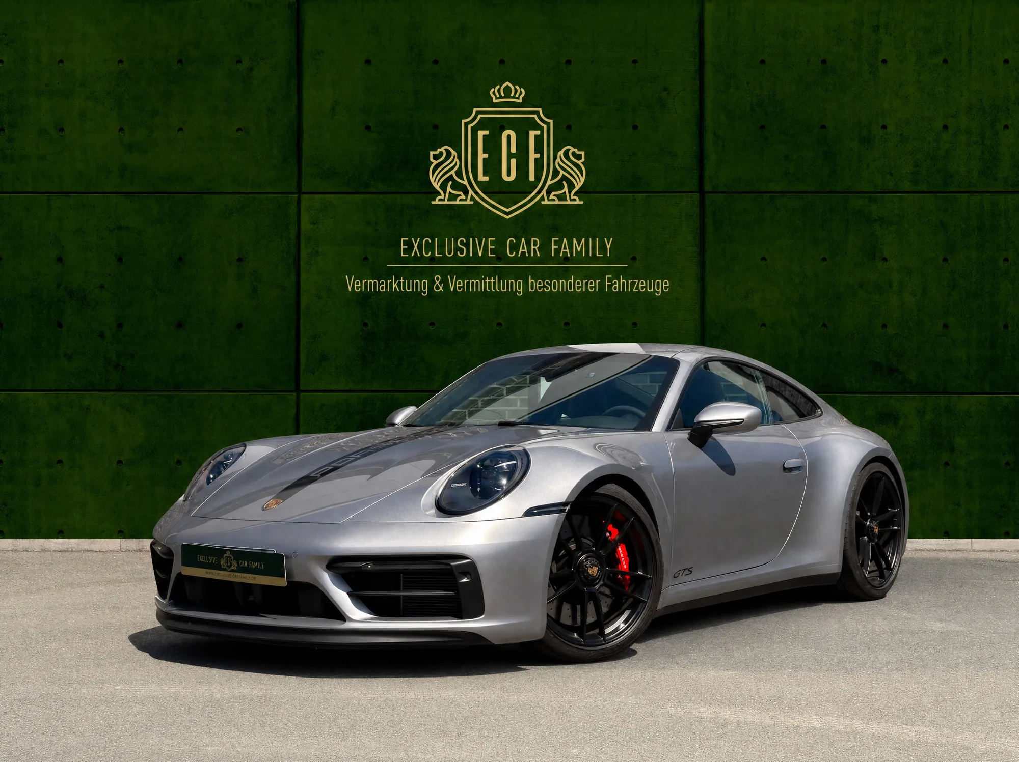 2022 Porsche 911 Carrera 4 GTS offered by a broker in Hessisch Oldendorf, Germany, main photo