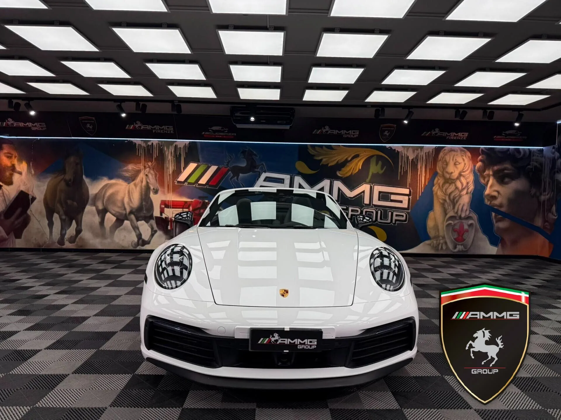 2022 Porsche 911 Carrera 4S Cabriolet, 2/15