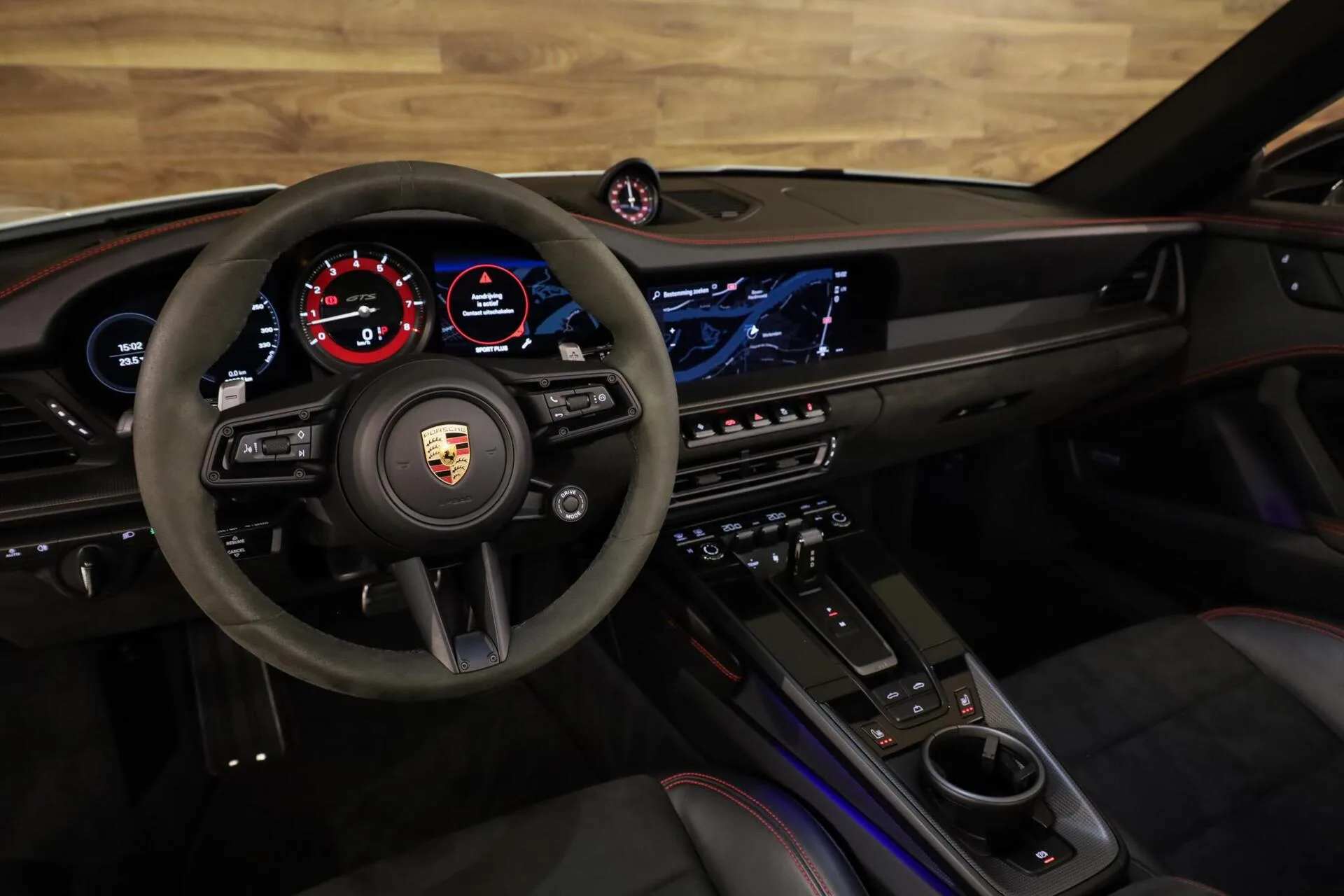 2022 Porsche 911 Carrera GTS Cabriolet, 3/30