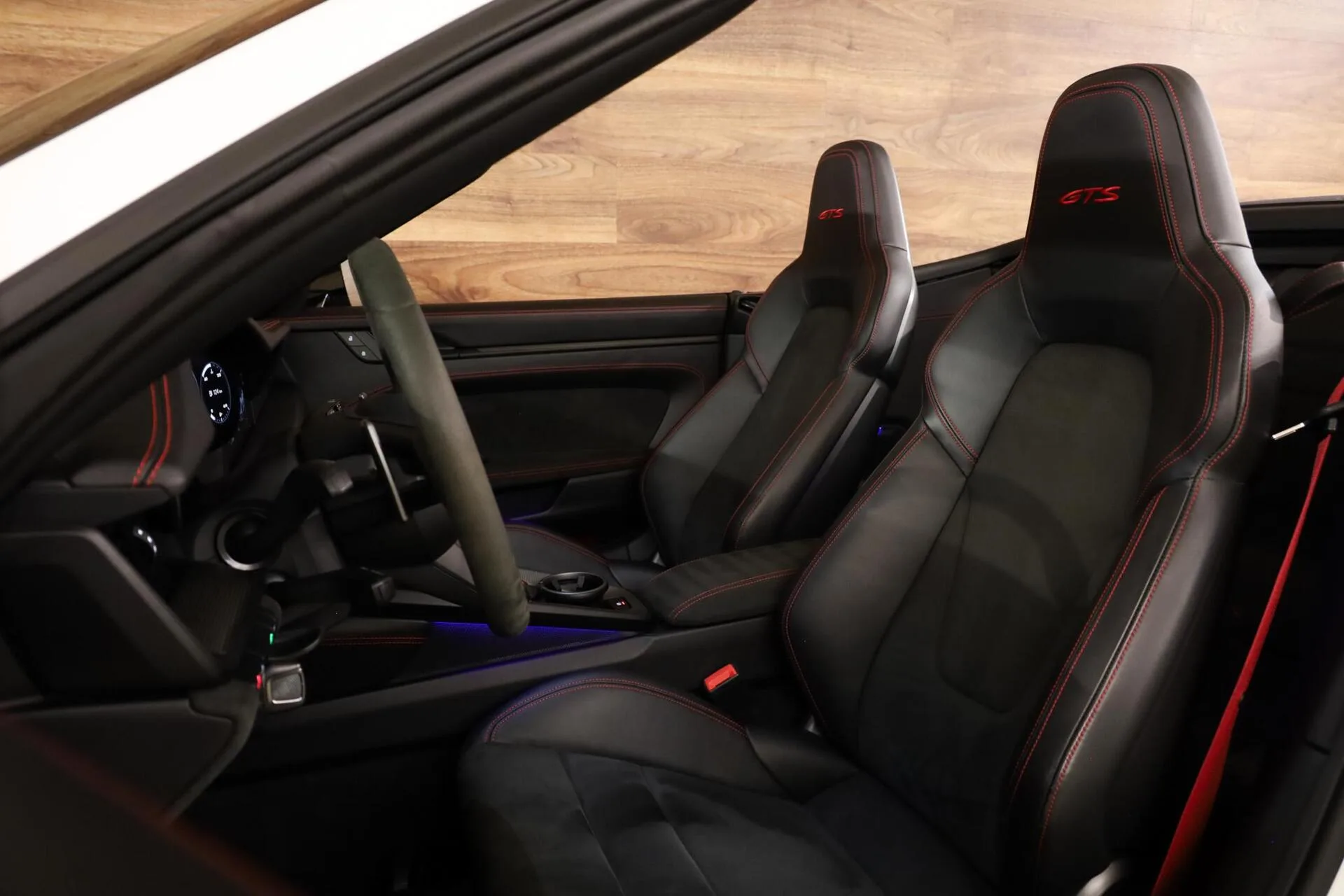 2022 Porsche 911 Carrera GTS Cabriolet, 7/30