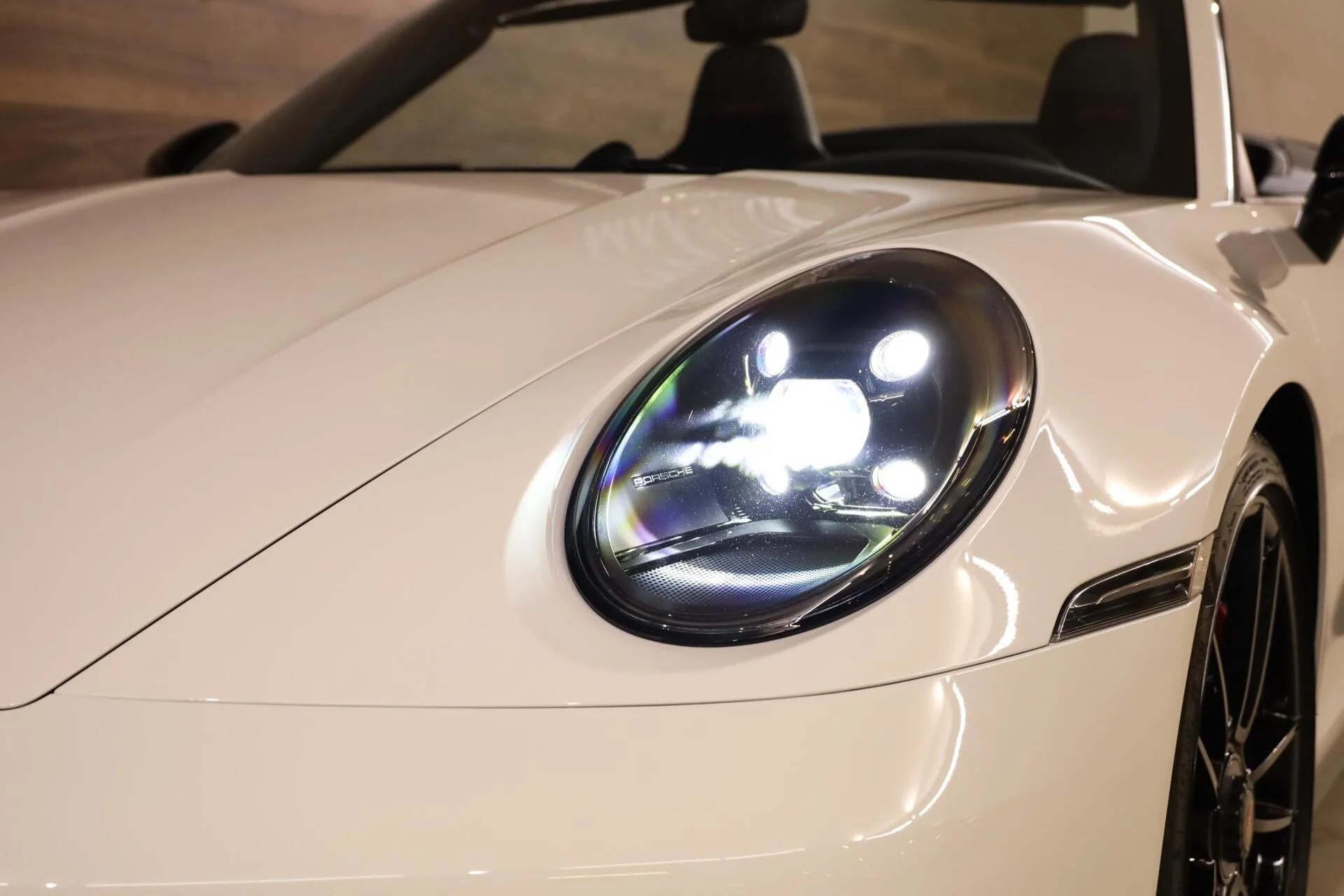 2022 Porsche 911 Carrera GTS Cabriolet, 26/30