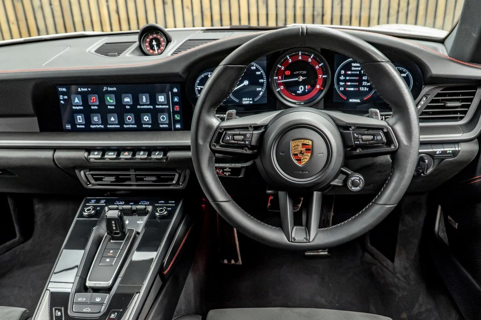 2022 Porsche 911 Carrera GTS, 25/30