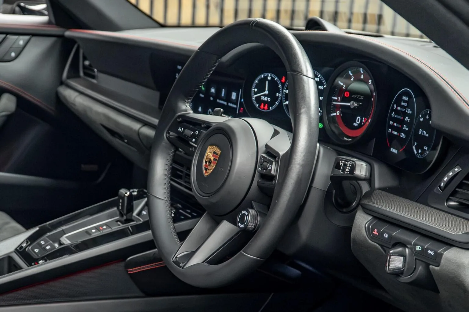 2022 Porsche 911 Carrera GTS, 27/30